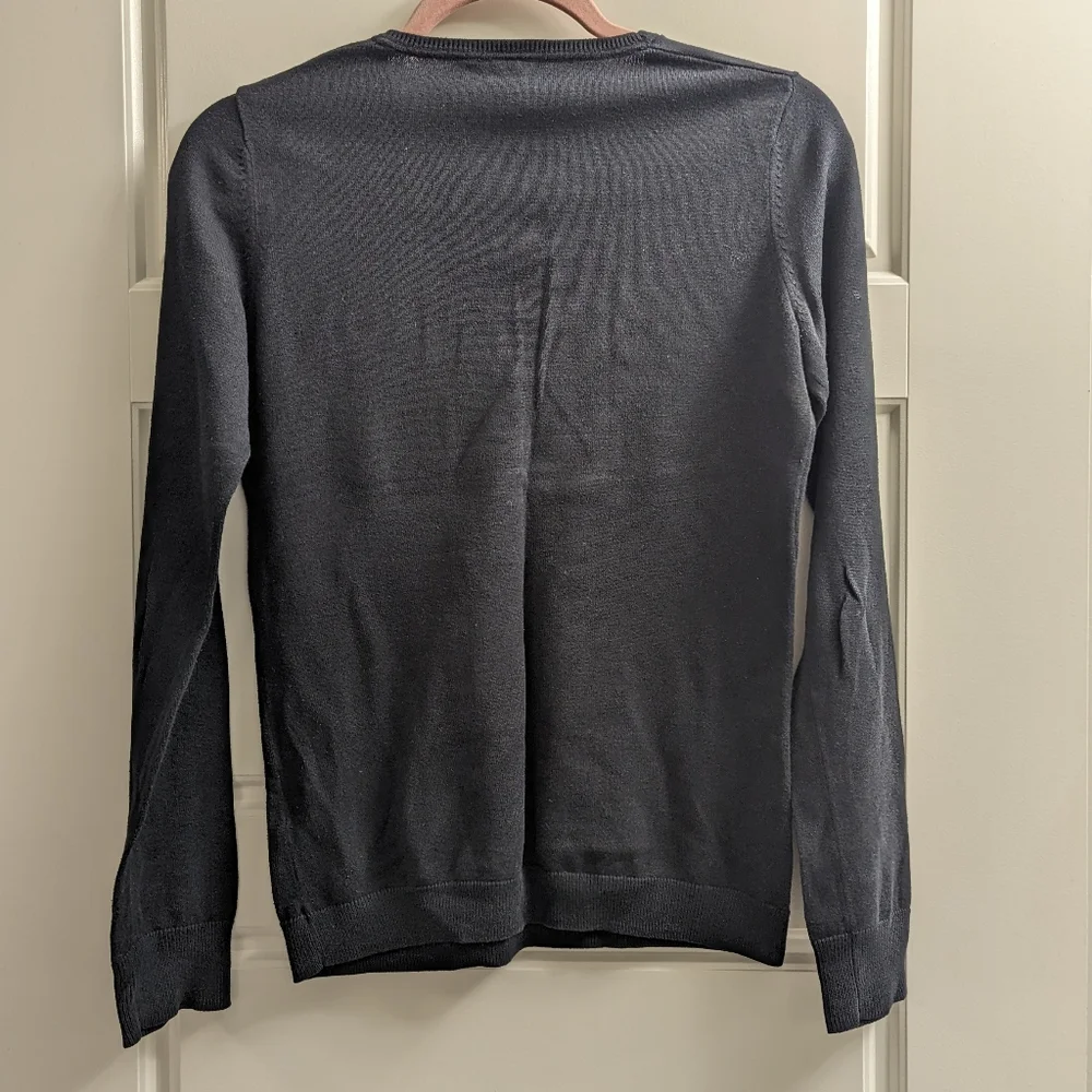 🎉3/$50🎉 ESPRIT Long Sleeve V-Neck Sweater - Picture 3 of 8